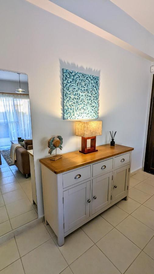 Stylish Garden Apartment At Paphos Harbour Bagian luar foto